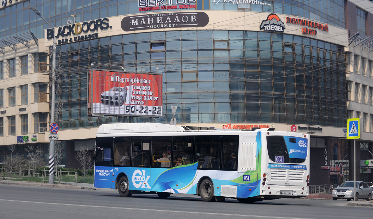 Omsk region, Volgabus-5270.G2 (CNG) Nr. 951