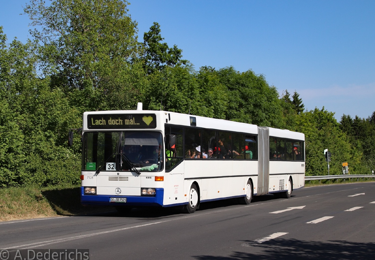 North Rhine-Westphalia, Mercedes-Benz O405G # SO-SB 7528