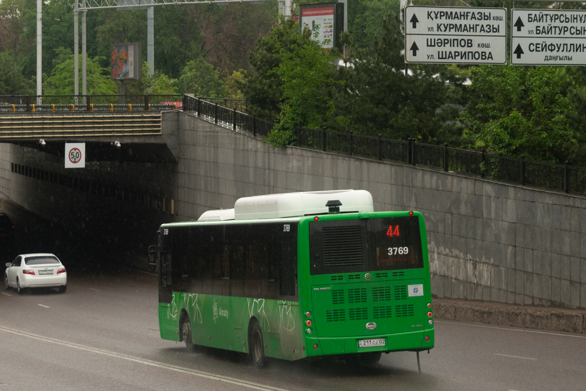 Алматы, Golden Dragon XML6125CN (Hyundai Trans Auto) № 3769