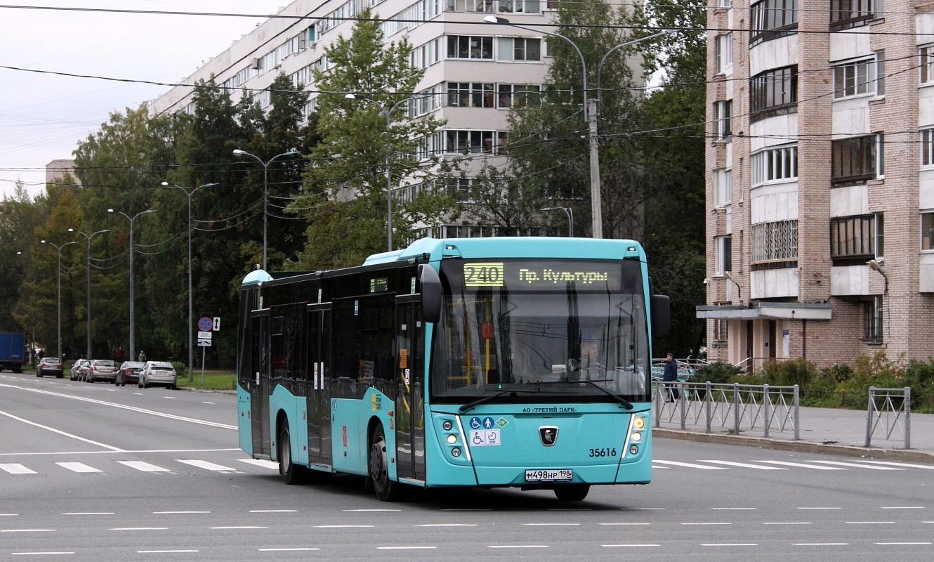 Sankt Petersburg, NefAZ-5299-40-57 (LNG) Nr. 35616