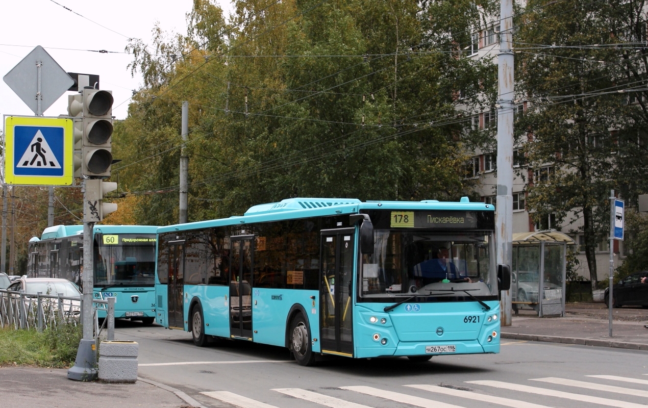 Sankt Petersburg, LiAZ-5292.65 Nr 6921