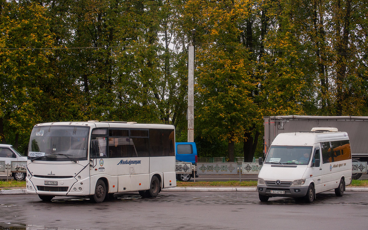 Минская область, МАЗ-241.030 № 11803; Минская область, Юнилайн-3602 (MB Sprinter 311CDI) № 11902 Минская область, МАЗ-241.030 № 11803; Минская область, Юнилайн-3602 (MB Sprinter 311CDI) № 11902