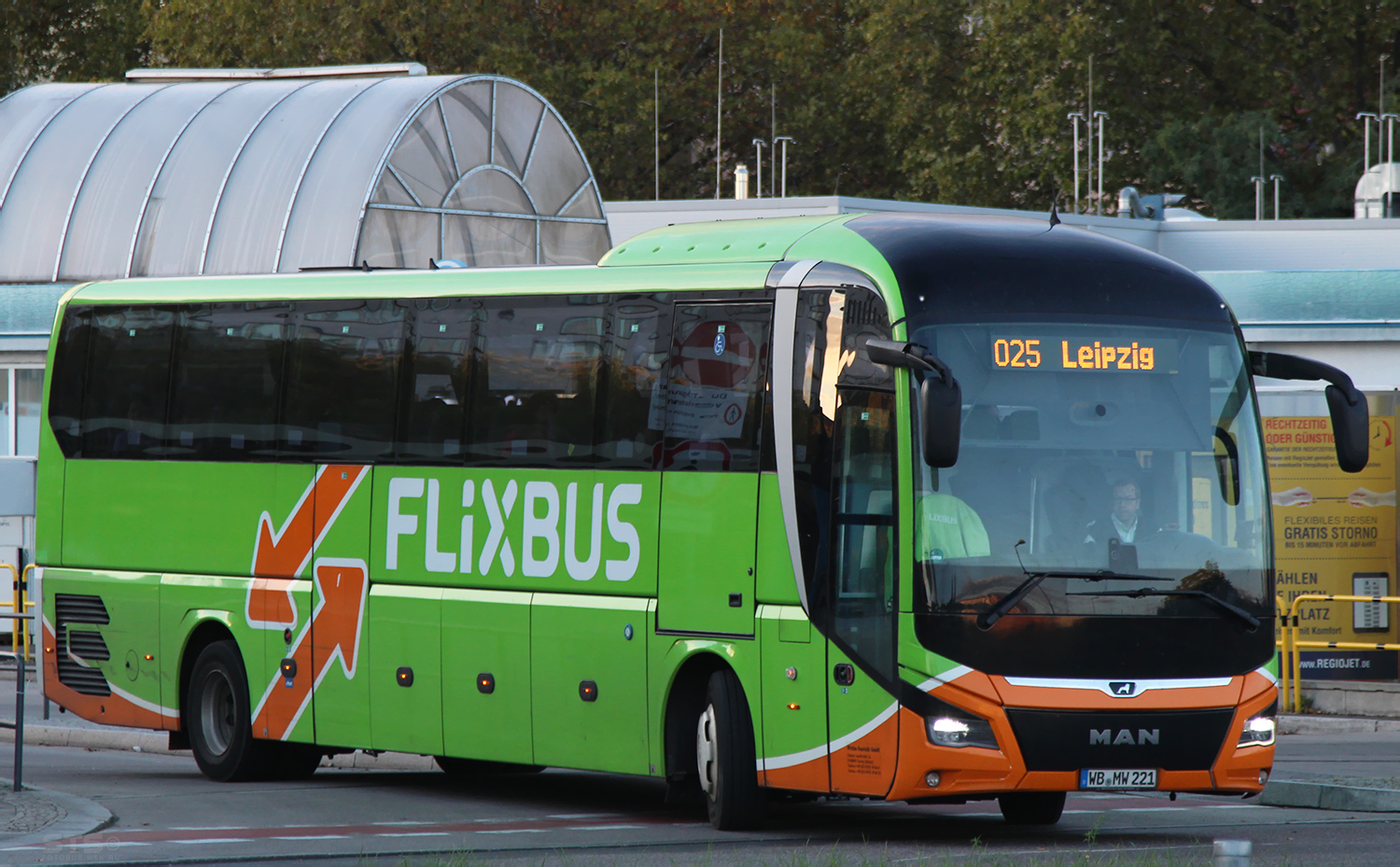 Саксония-Анхальт, MAN R10 Lion's Coach C RHC424 C № WB-MW 221