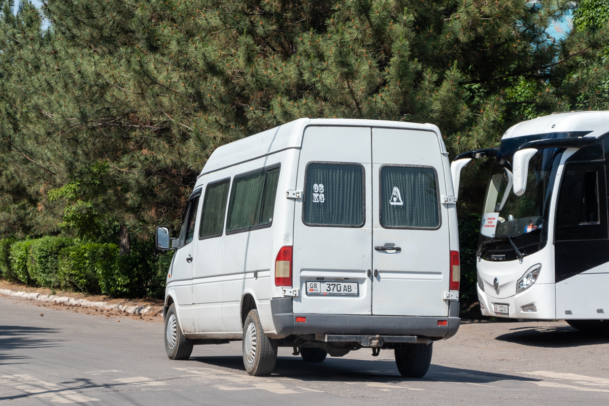 Кыргызстан, Mercedes-Benz Sprinter W902 216CDI № 08 370 AB