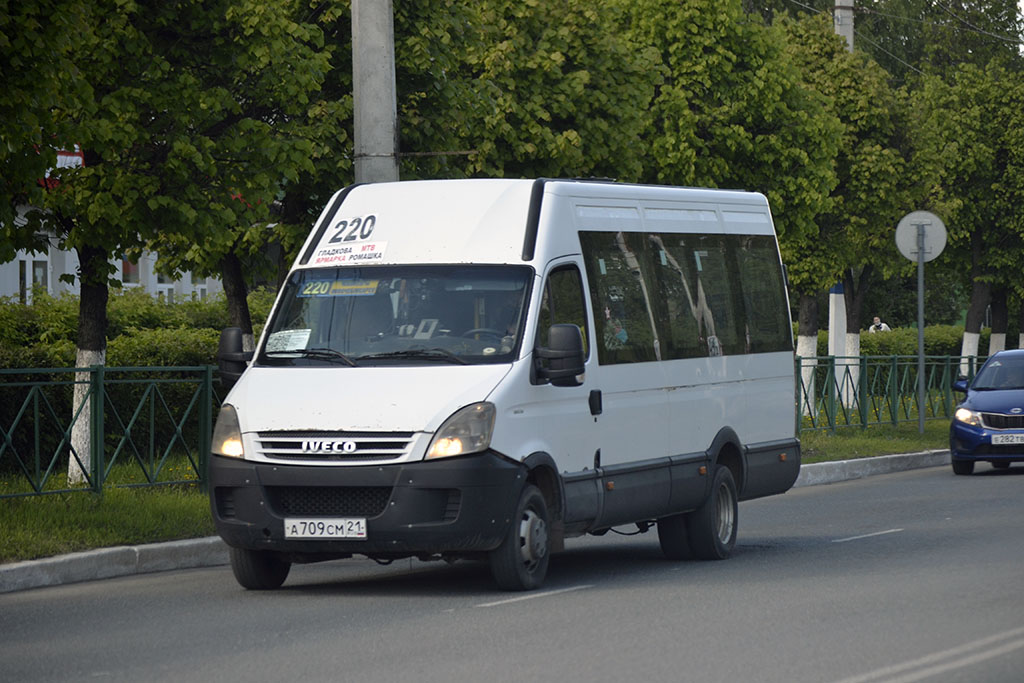 Чувашия, Нижегородец-2227UT (IVECO Daily) № А 709 СМ 21