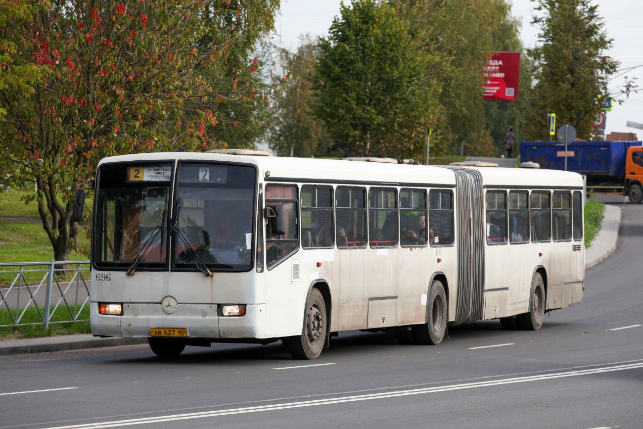 Pskov region, Mercedes-Benz O345G № 696