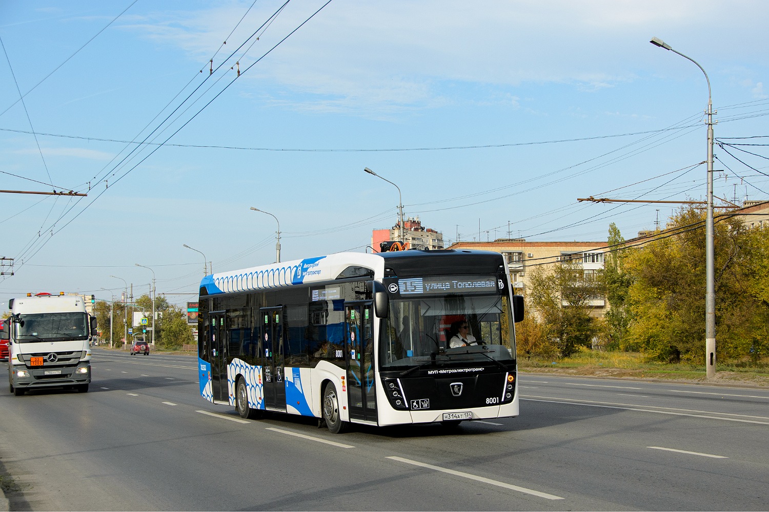 Волгоградская область, КАМАЗ-6282 № 8001