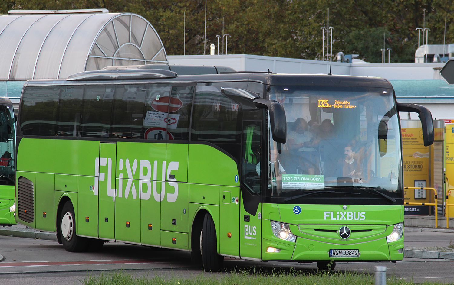 Польша, Mercedes-Benz Tourismo III M/2 16RHD № WGM 3384G