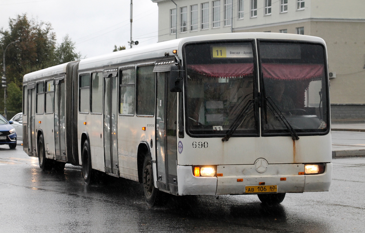 Псковская область, Mercedes-Benz O345G № 690