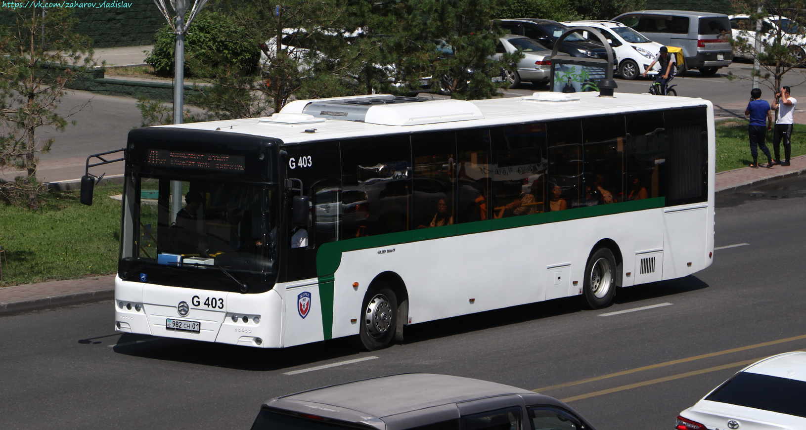 Αστάνα, Golden Dragon XML6125CR (Hyundai Trans Auto) # G403