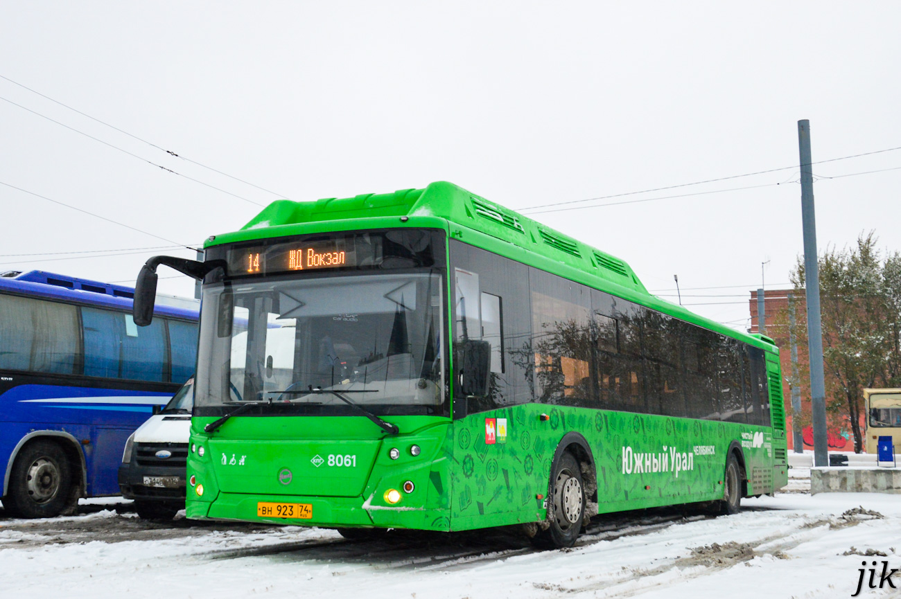 Челябинская область, ЛиАЗ-5292.67 (CNG) № 8061