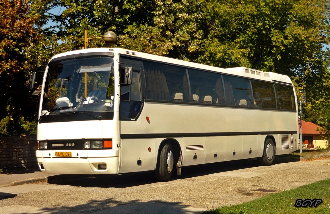 Венгрия, Ikarus 350.02 № AVC-694