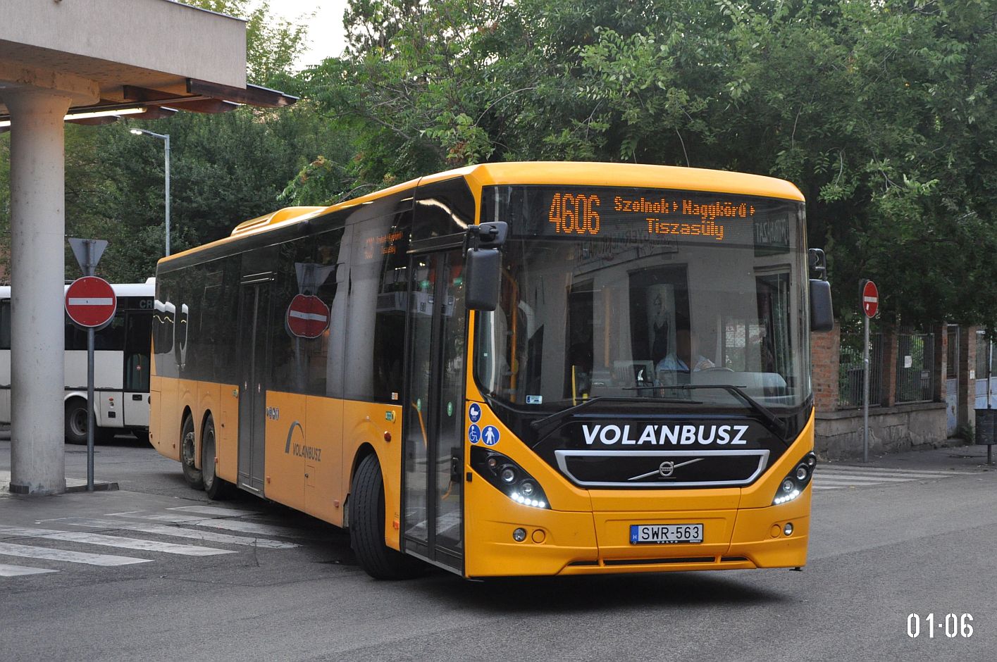 Венгрия, Volvo 8900BLE № SWR-563