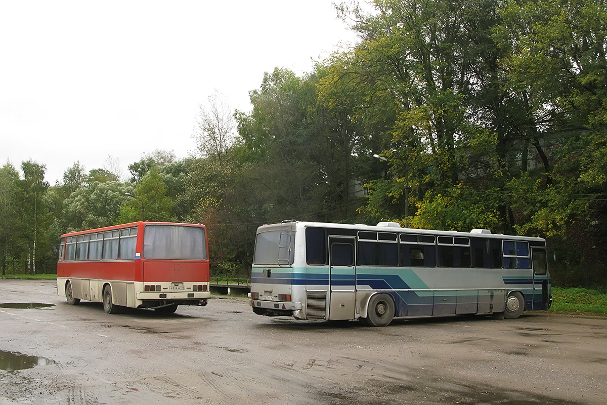 Северная Осетия, Ikarus 256.74 № А 834 ХК 15; Северная Осетия, Ikarus 250.59E № Е 679 ЕЕ 15