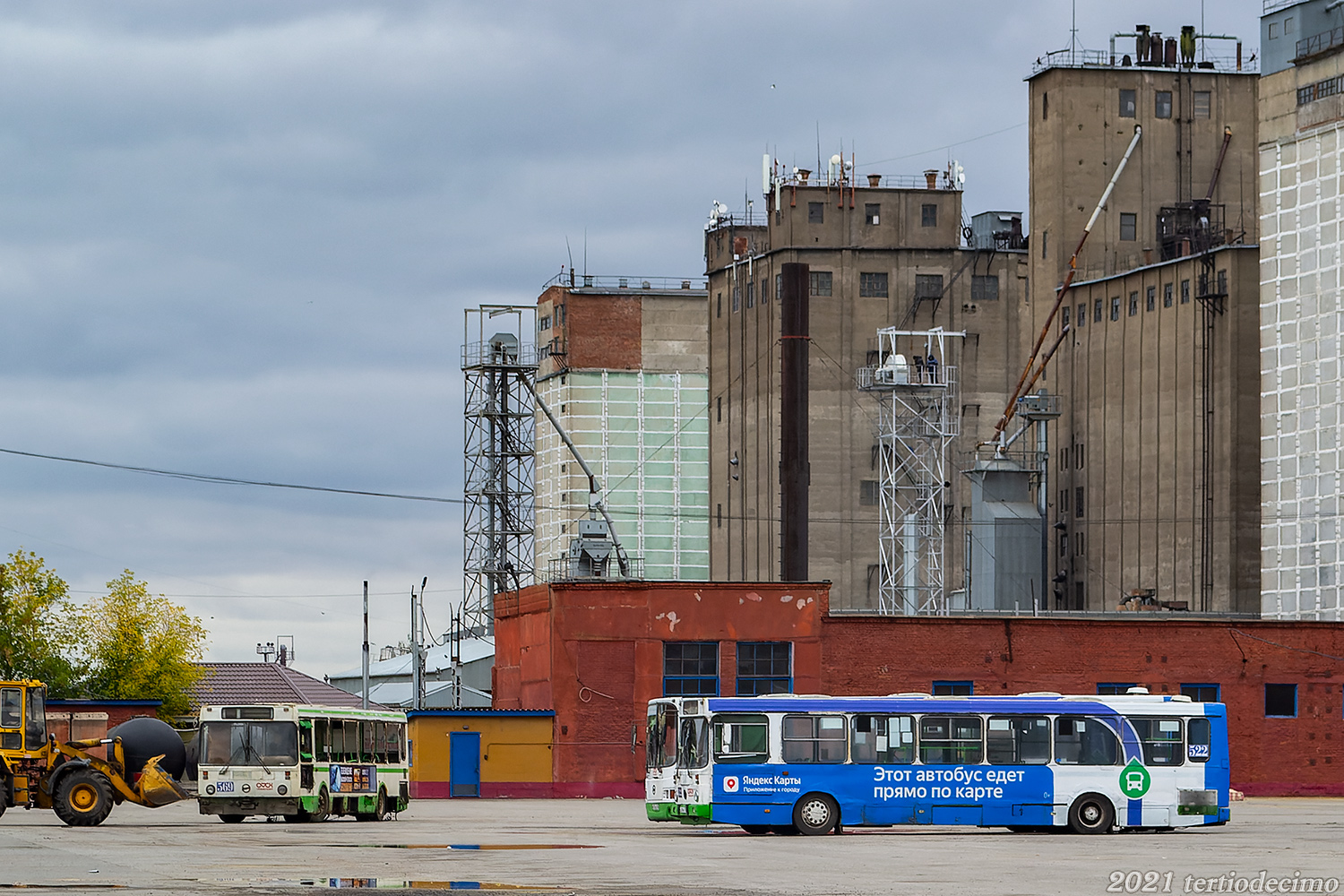 Omsk region, LiAZ-5256.45 č. 404; Omsk region — Bus depots
