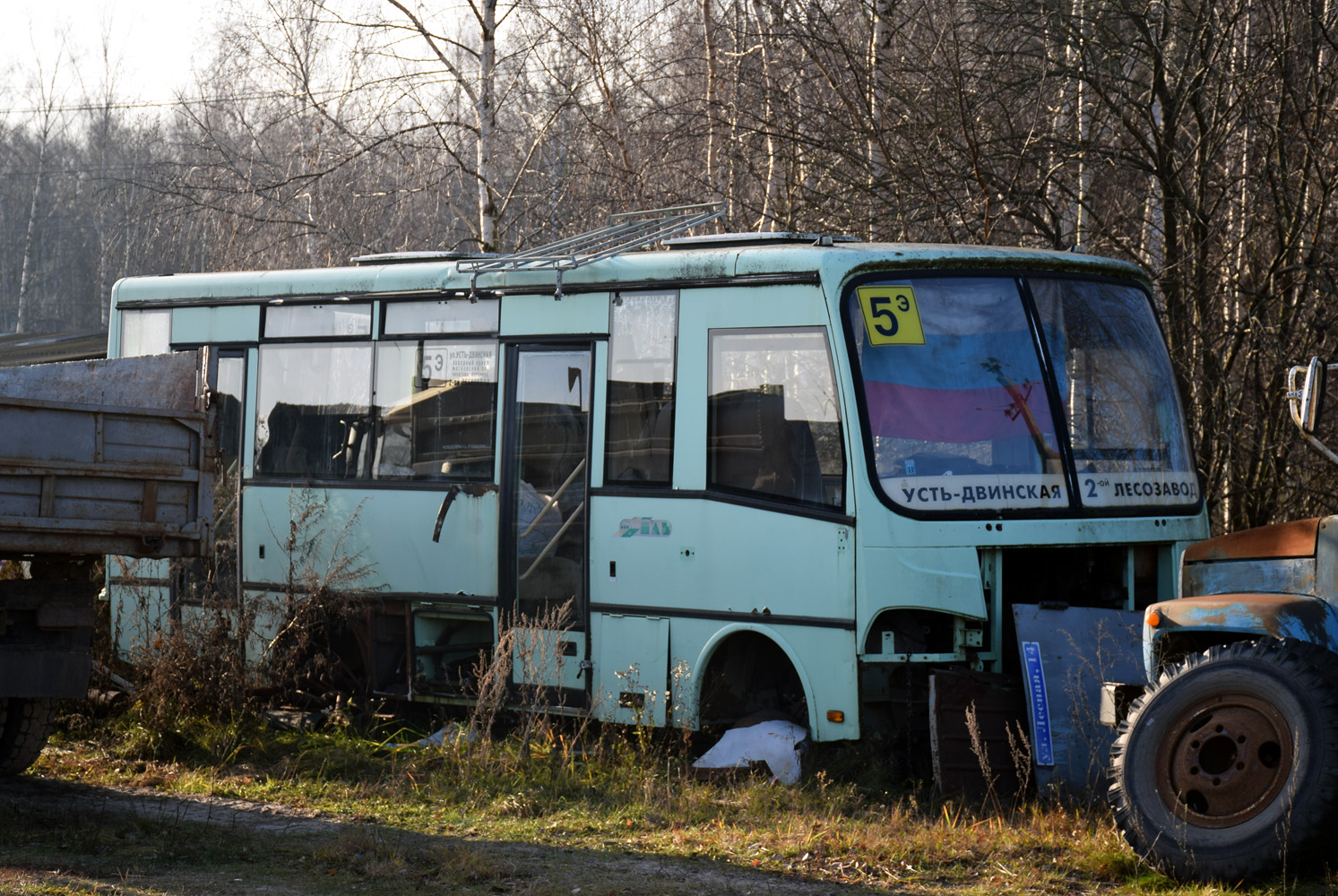 Архангельская область, ПАЗ-320401-01 № АС 044 29; Нижегородская область — Автобусы без номеров