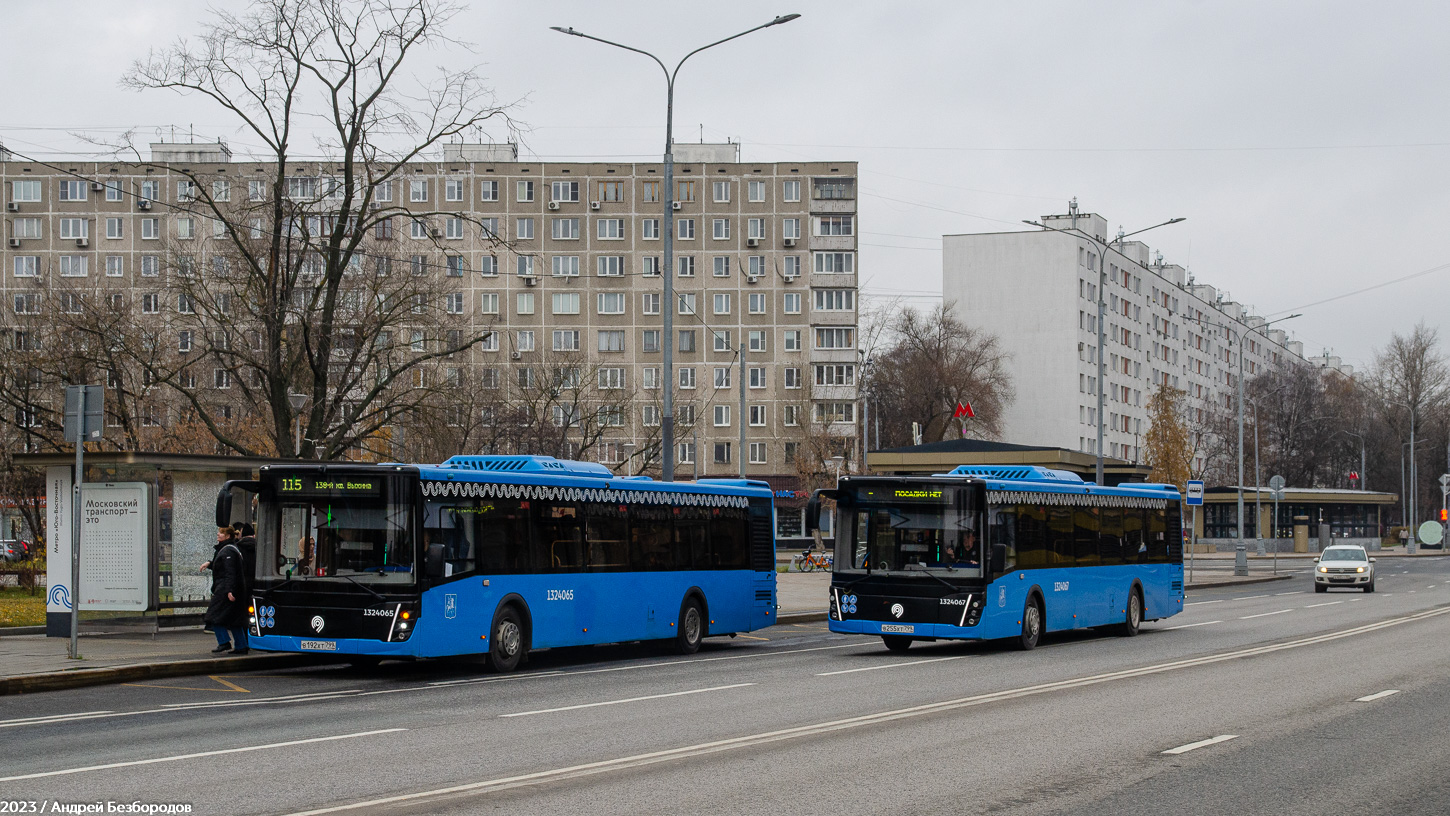 Москва, ЛиАЗ-5292.65 № 1324065; Москва, ЛиАЗ-5292.65 № 1324067