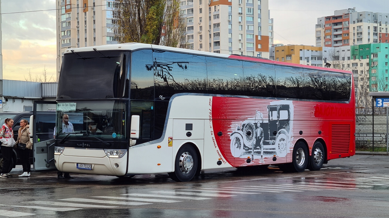 Польша, Van Hool TX17 Altano № LKR 70320