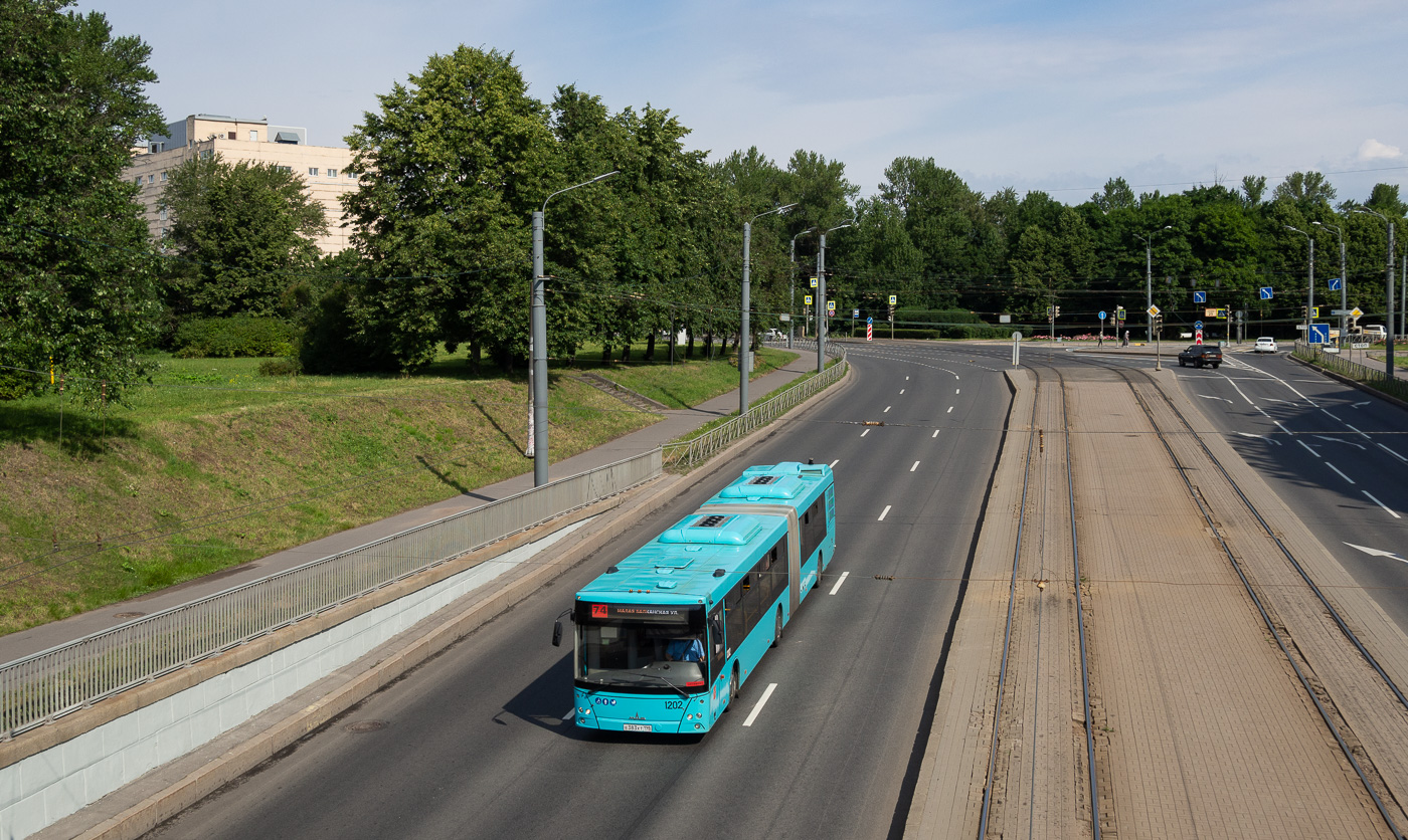 Санкт-Петербург, МАЗ-216.066 № 1202