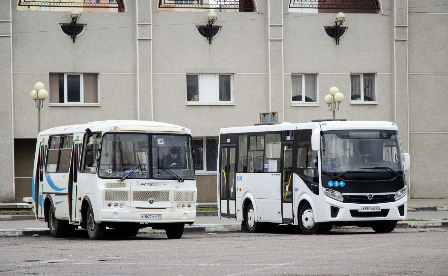 Белгородская область, ПАЗ-320540-22 № О 841 ОУ 31; Белгородская область, ПАЗ-320435-04 "Vector Next" № Х 661 СО 31