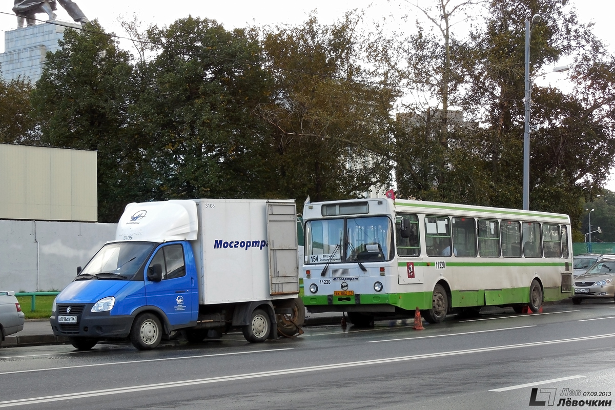 Москва, ЛиАЗ-5256.25 № 11220