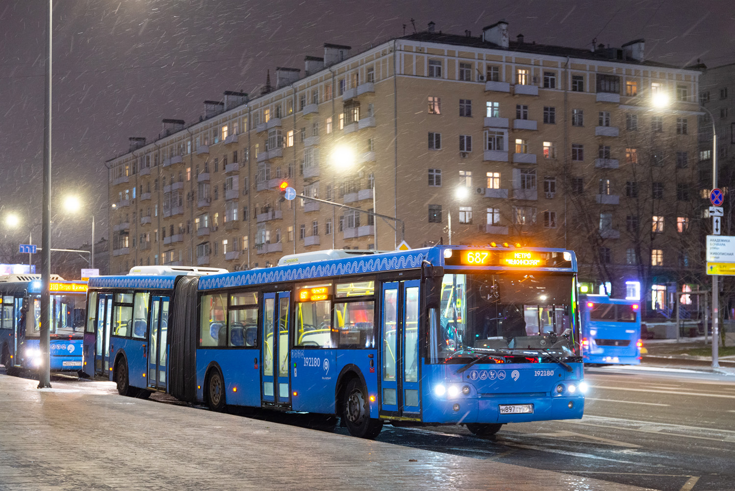 Москва, ЛиАЗ-6213.22 № 192180