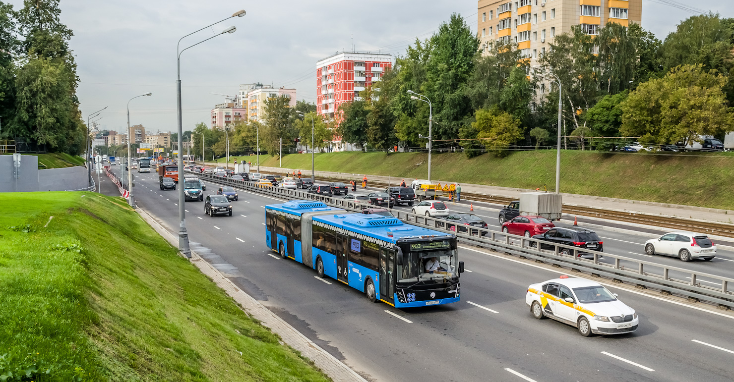 Moskva, LiAZ-6213.65 č. 030920