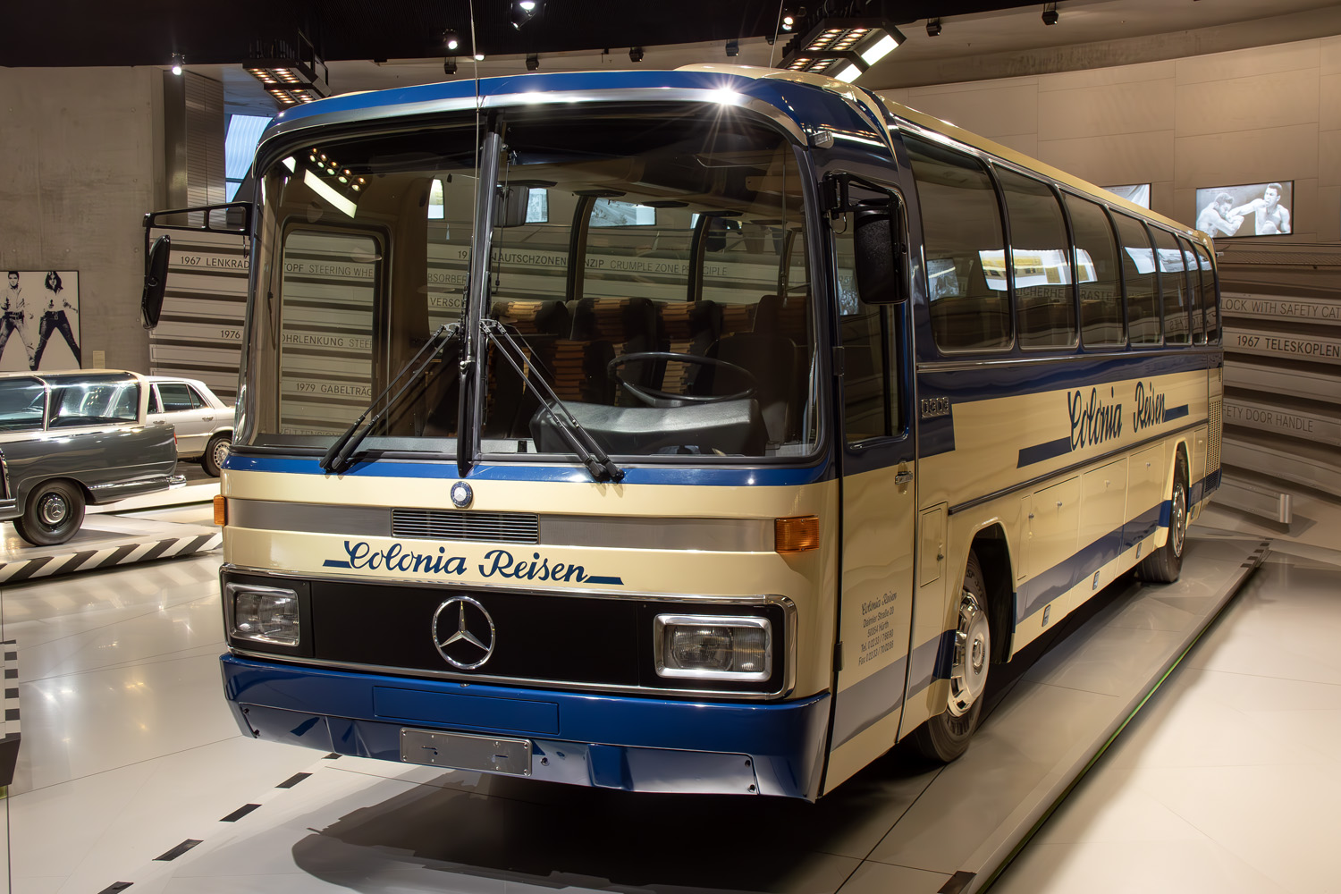 Баден-Вюртемберг, Mercedes-Benz O303-15RHH № [O303] — Фото — Автобусный ...