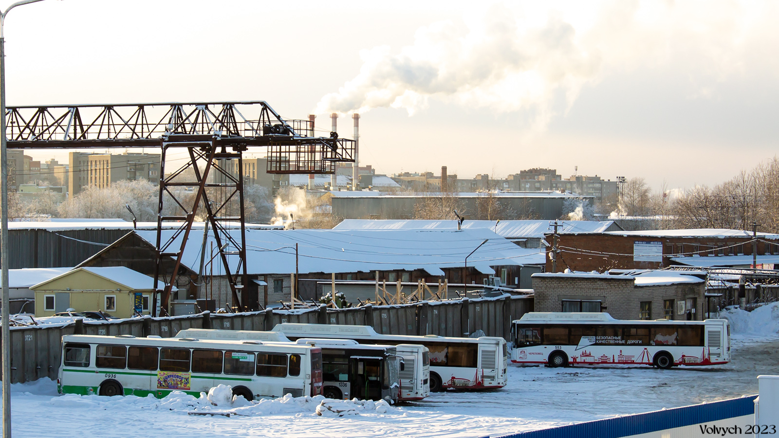 Вологодская область, ЛиАЗ-5256.26 № 0936; Вологодская область, ЛиАЗ-5292.67 (CNG) № 0553