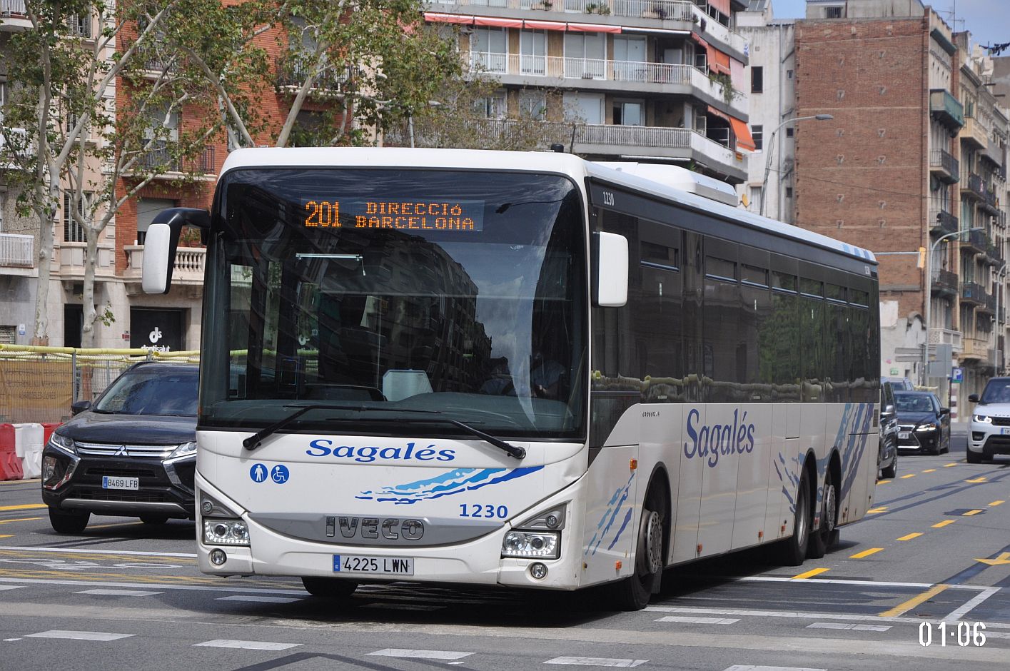 Spain, IVECO Crossway LE LINE 14.5M # 1230