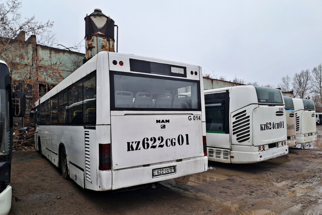 Астана, MAN A74 Lion's Classic SL283 № G014; Астана, Irisbus Citelis 12M № G358; Астана — Автопарки