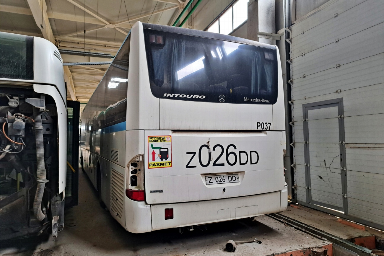 Αστάνα, Mercedes-Benz Intouro II # P037; Αστάνα — Bus depot