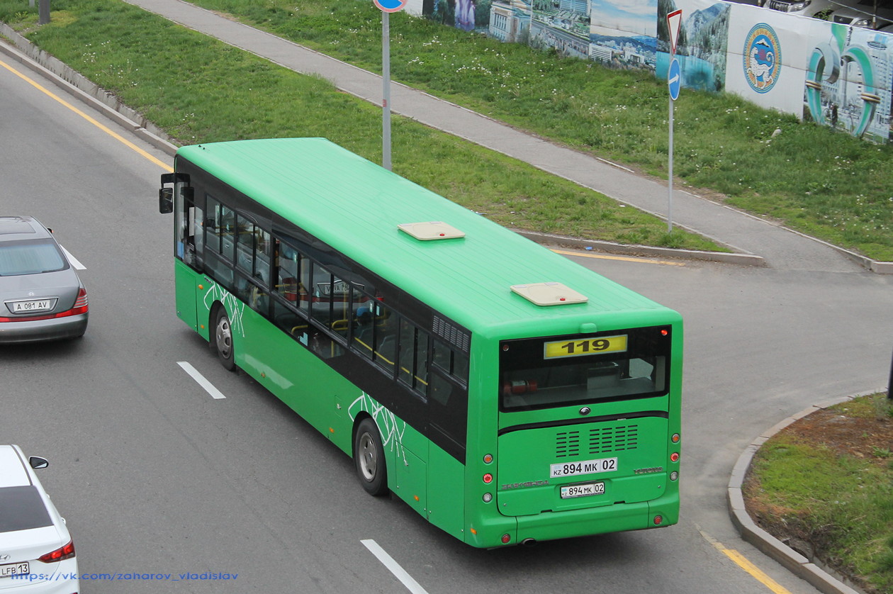 Алматы, Yutong ZK6118HGA № 894 MK 02