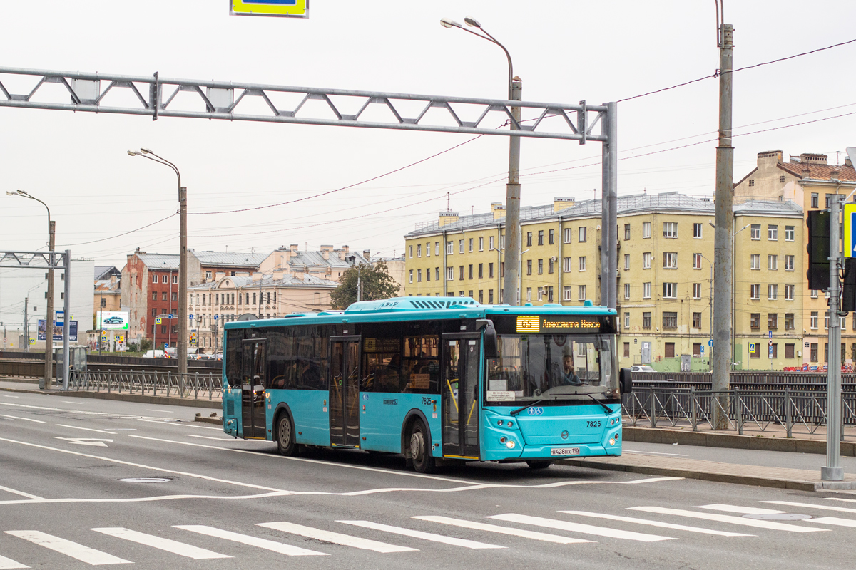 Sankt Petersburg, LiAZ-5292.65 Nr 7825