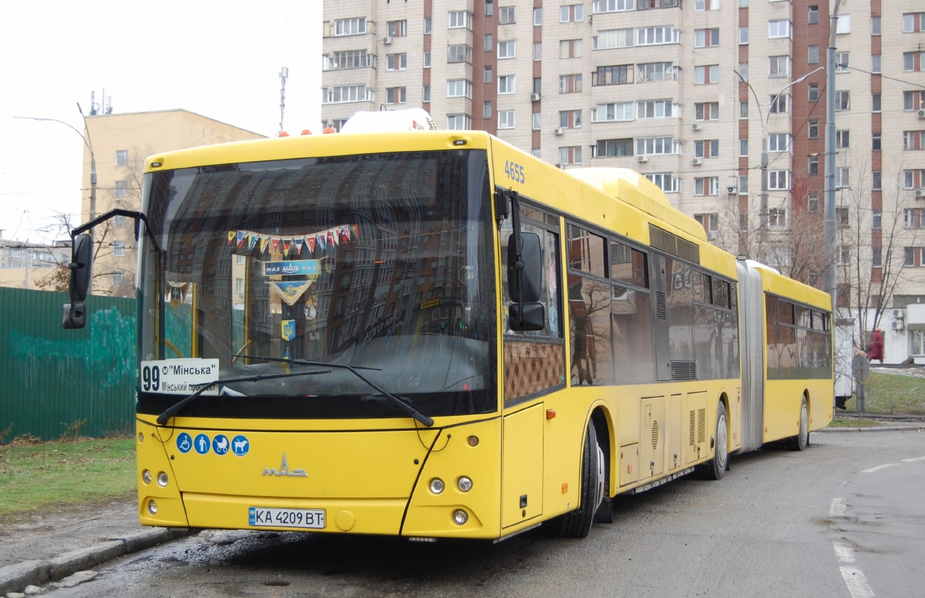 Kyjev, MAZ-215.069 č. 4655