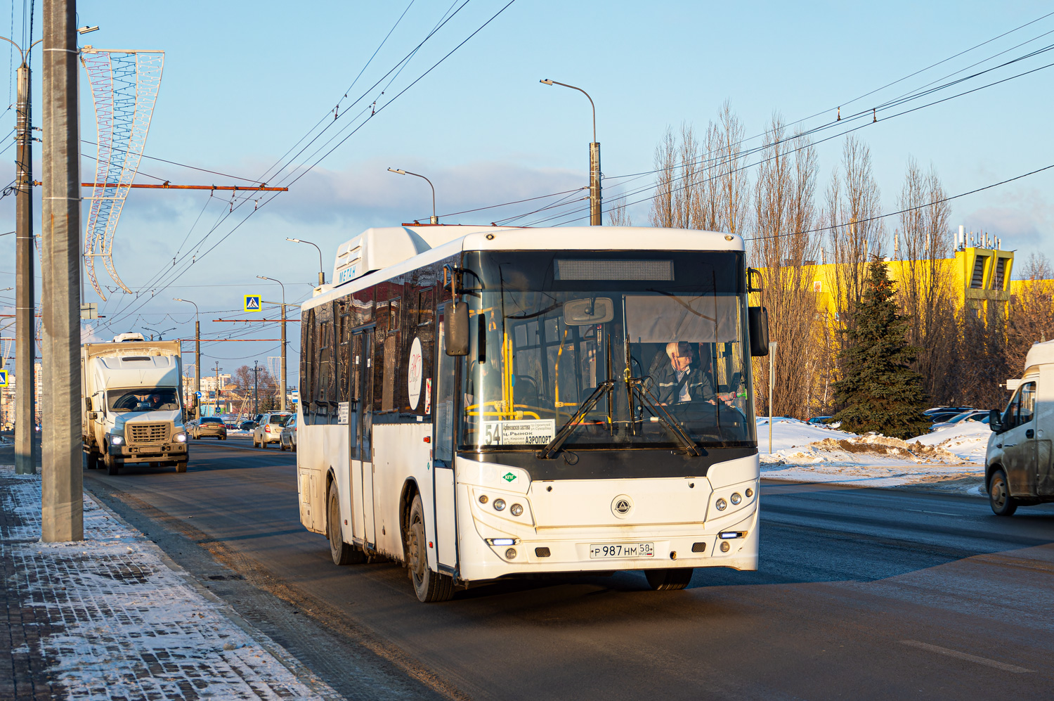 Пензенская область, КАвЗ-4270-70 № Р 987 НМ 58