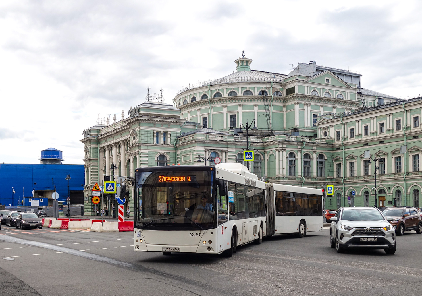 Sankt Petersburg, MAZ-215.069 Nr 6830