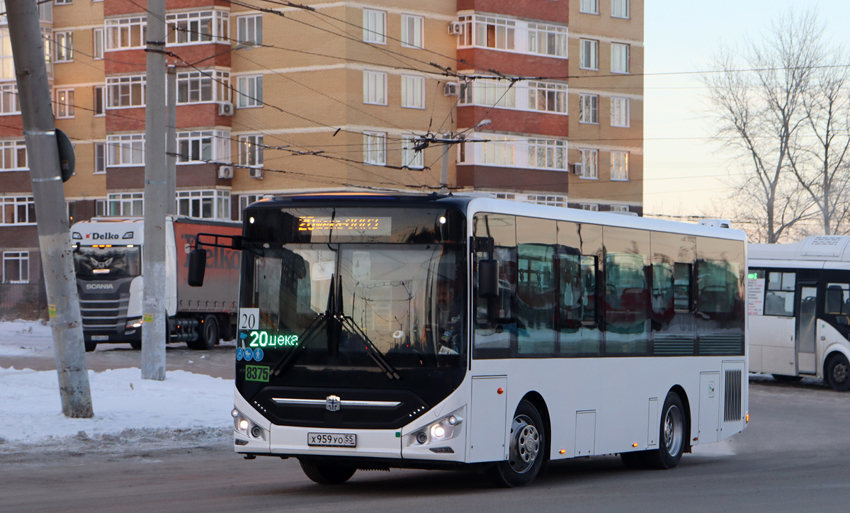 Омская область, Zhong Tong LCK6860HG № 8375