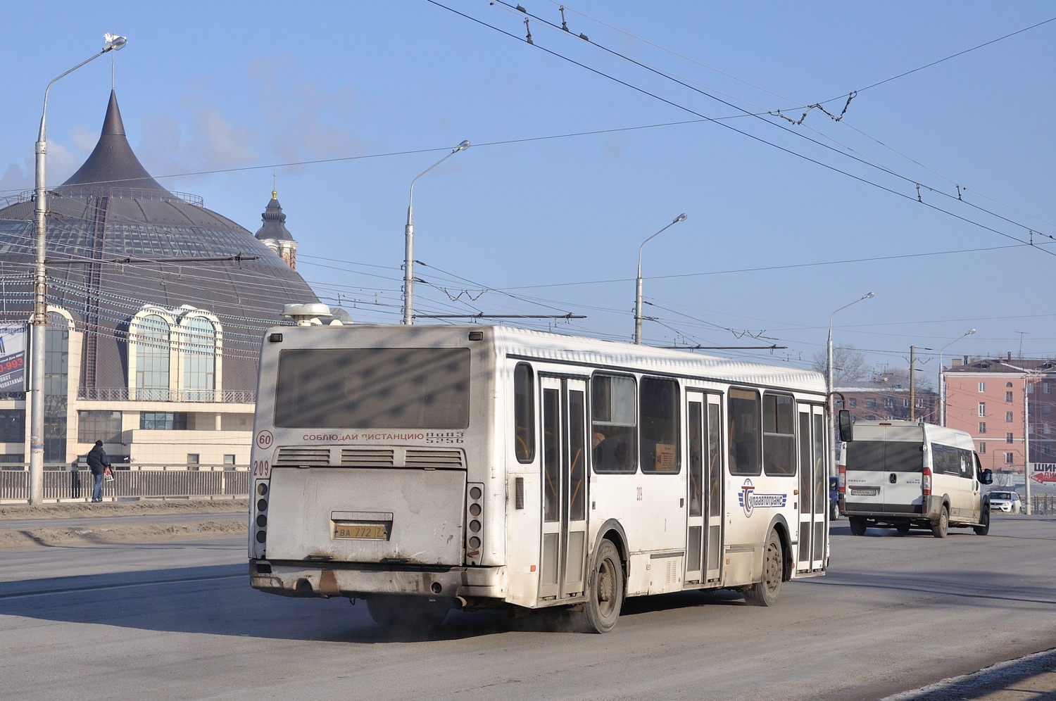 Тульская область, ЛиАЗ-5256.36 № 209; Тульская область, IRITO Boxer L4H2 (Z8P) № М 444 МВ 71