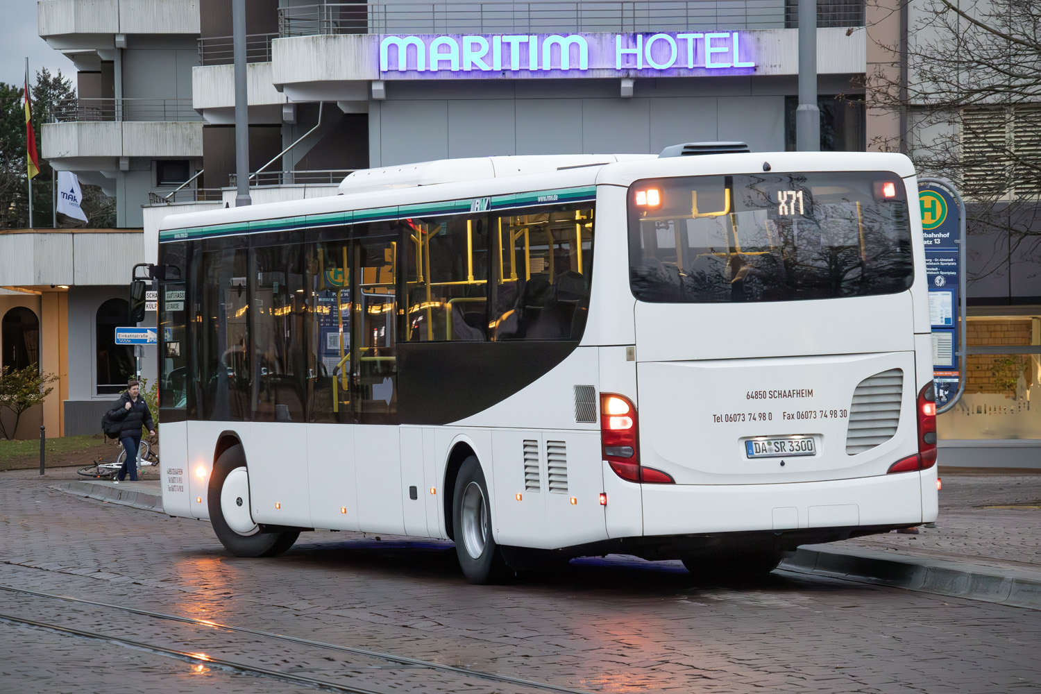 Гессен, Setra S415LE business № DA-SR 3300