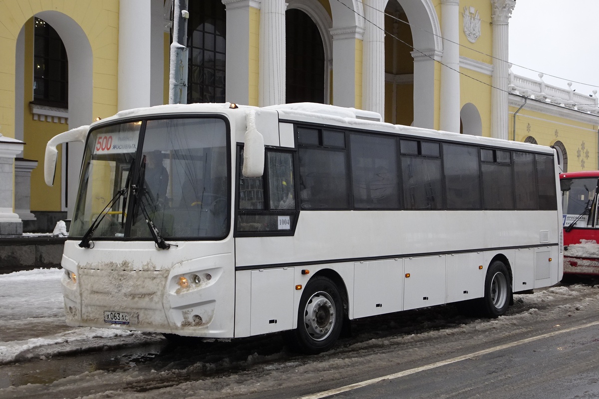 Ярославская область, КАвЗ-4238-61 № 1004