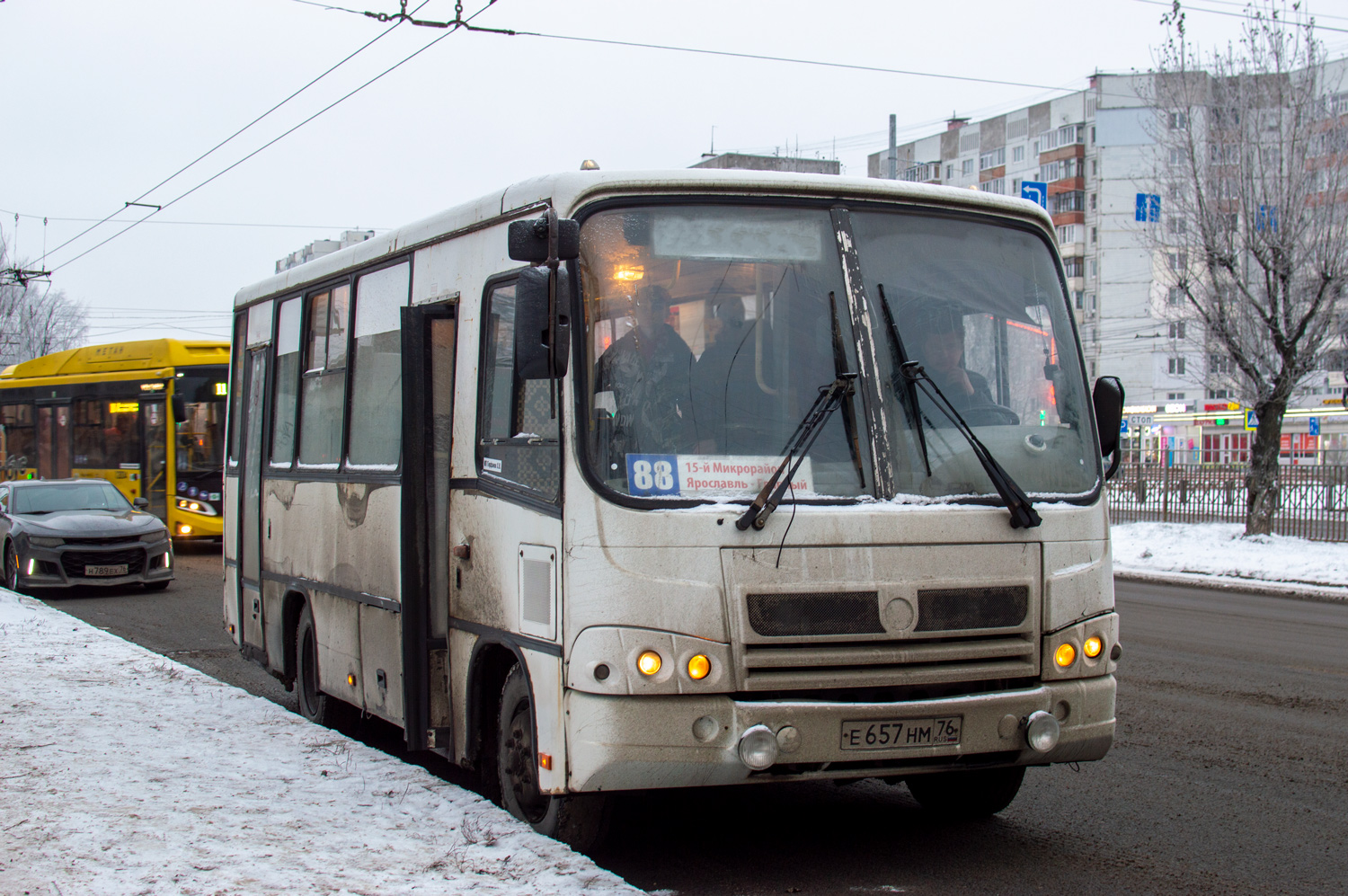 Ярославская область, ПАЗ-320402-03 № Е 657 НМ 76