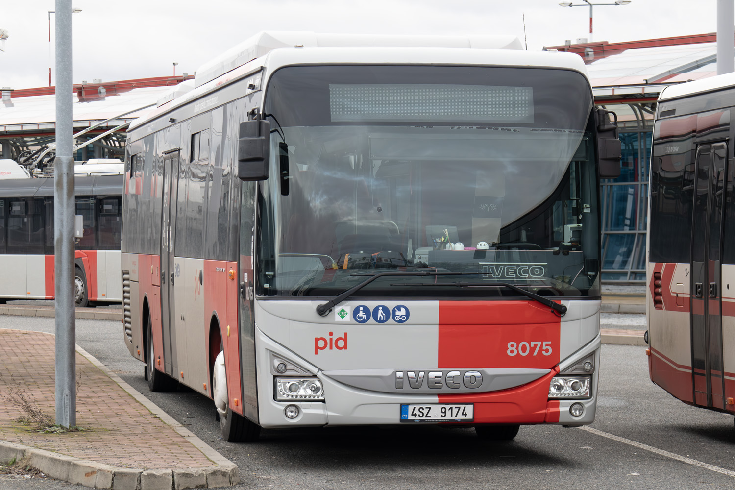 Чехия, IVECO Crossway LE LINE 12M NP № 8075