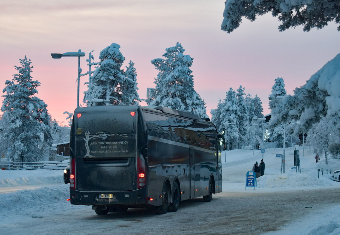 Finland, Volvo 9900 № NLX-978
