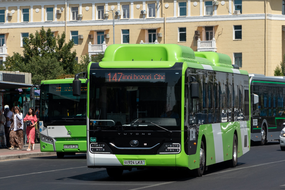 Узбекистан, Yutong ZK6126HG № 18344
