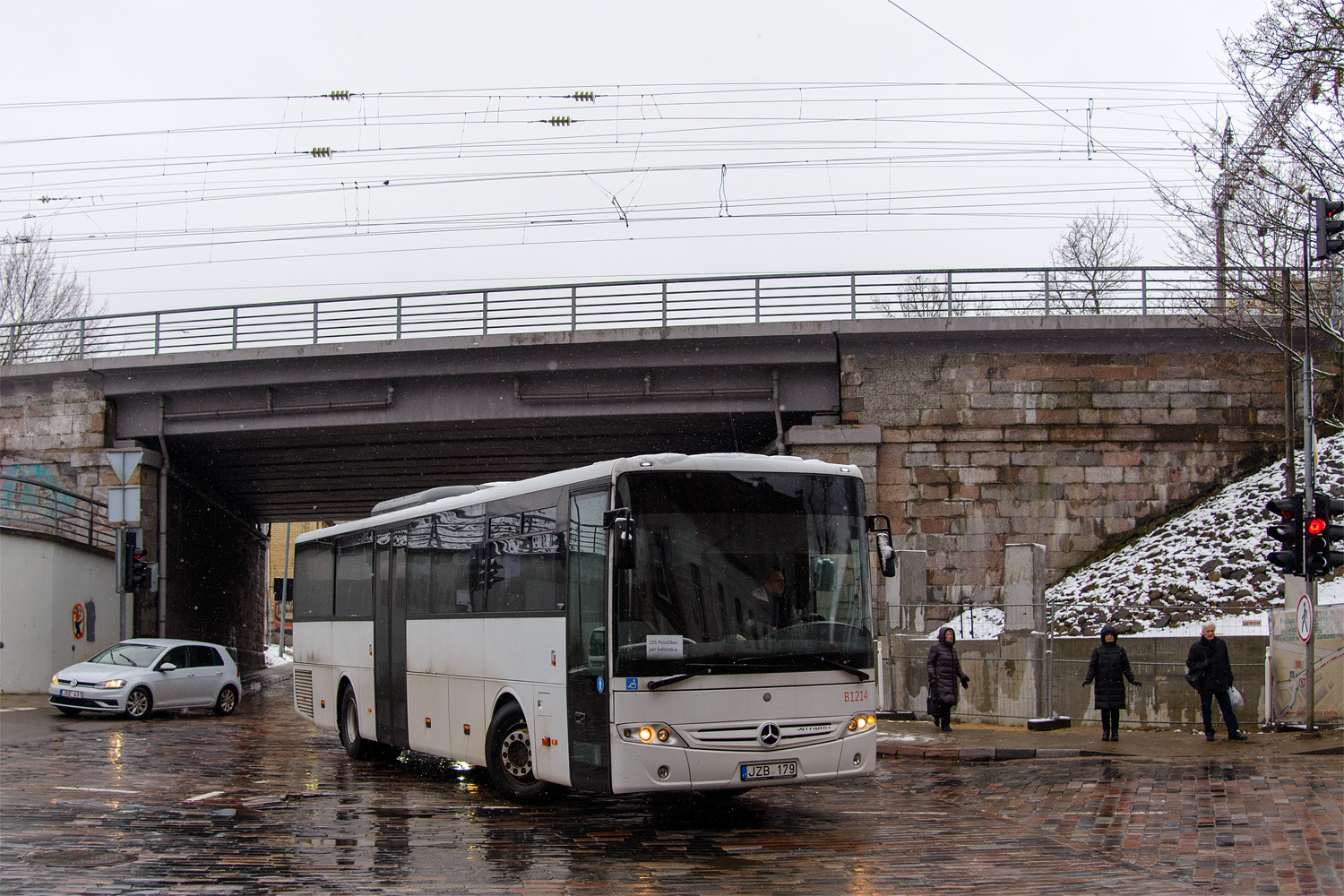 Литва, Mercedes-Benz Intouro II № B1214