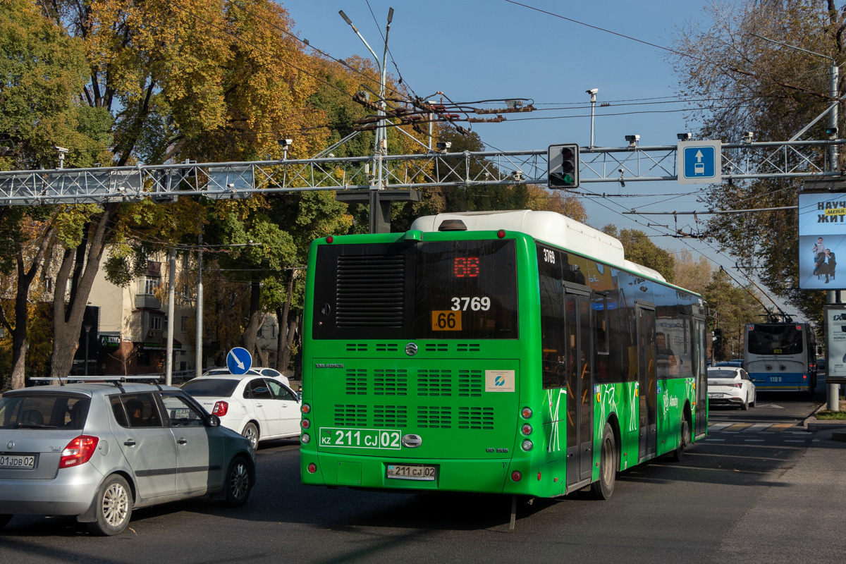 Almaty, Golden Dragon XML6125CN (Hyundai Trans Auto) sz.: 3769