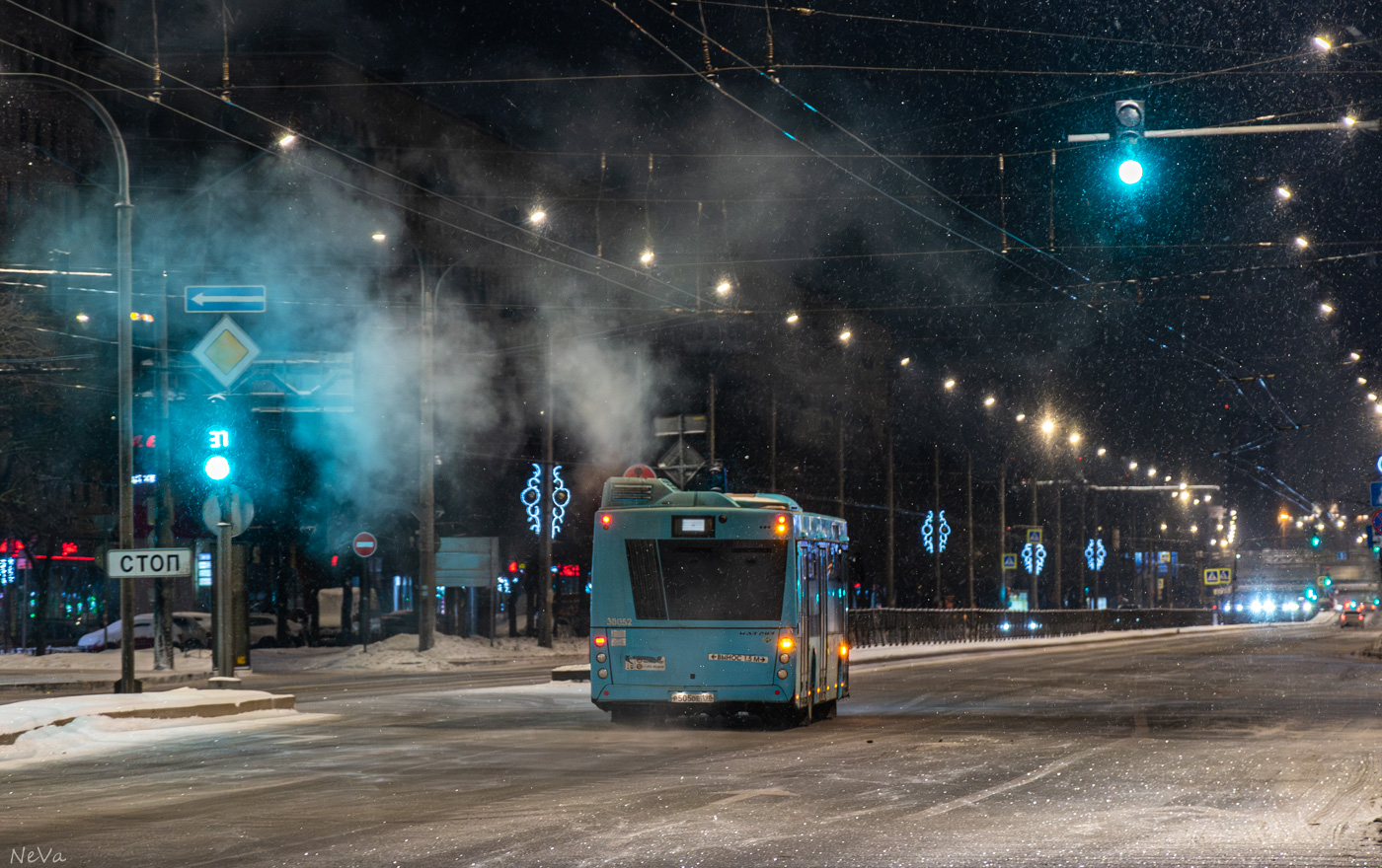 Санкт-Петербург, МАЗ-203.945 № 38052