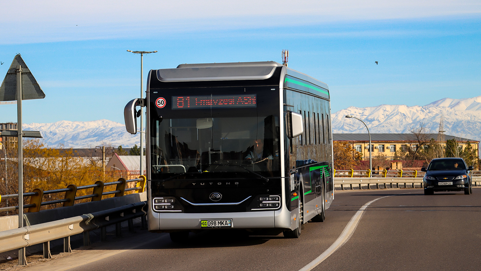Узбекистан, Yutong ZK6126BEVG № 01013