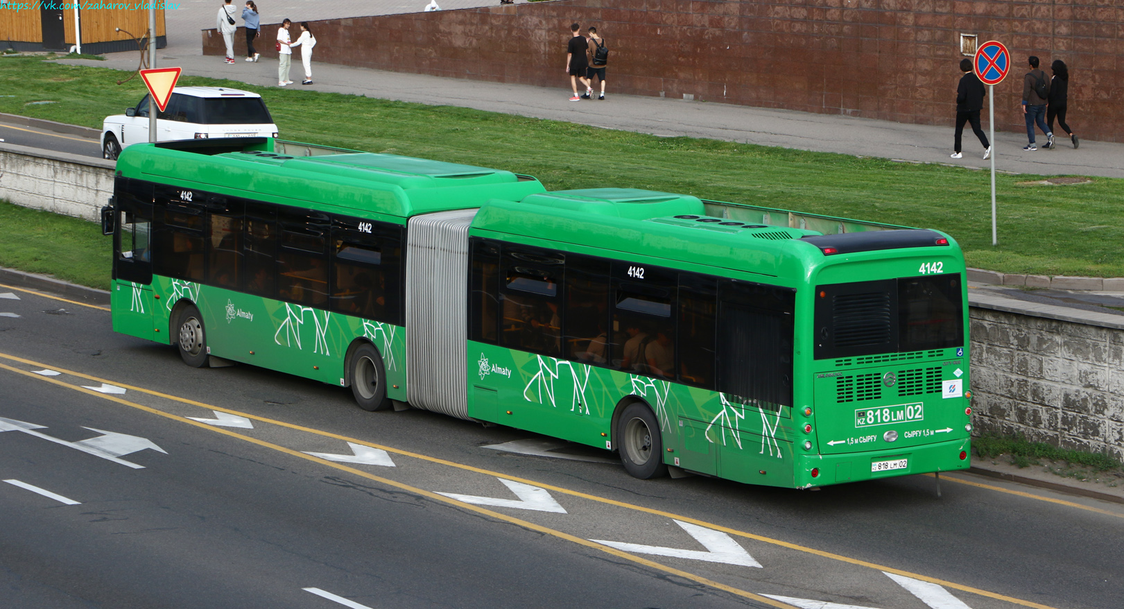 Алматы, Golden Dragon XML6185J13C (Hyundai Trans Auto) № 4142